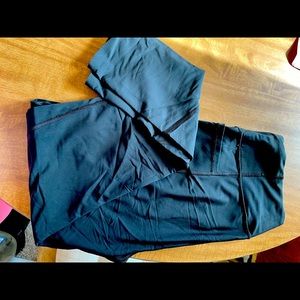 Black Victoria’s Secret Leggings